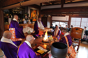 円泉寺　聖徳太子節分会